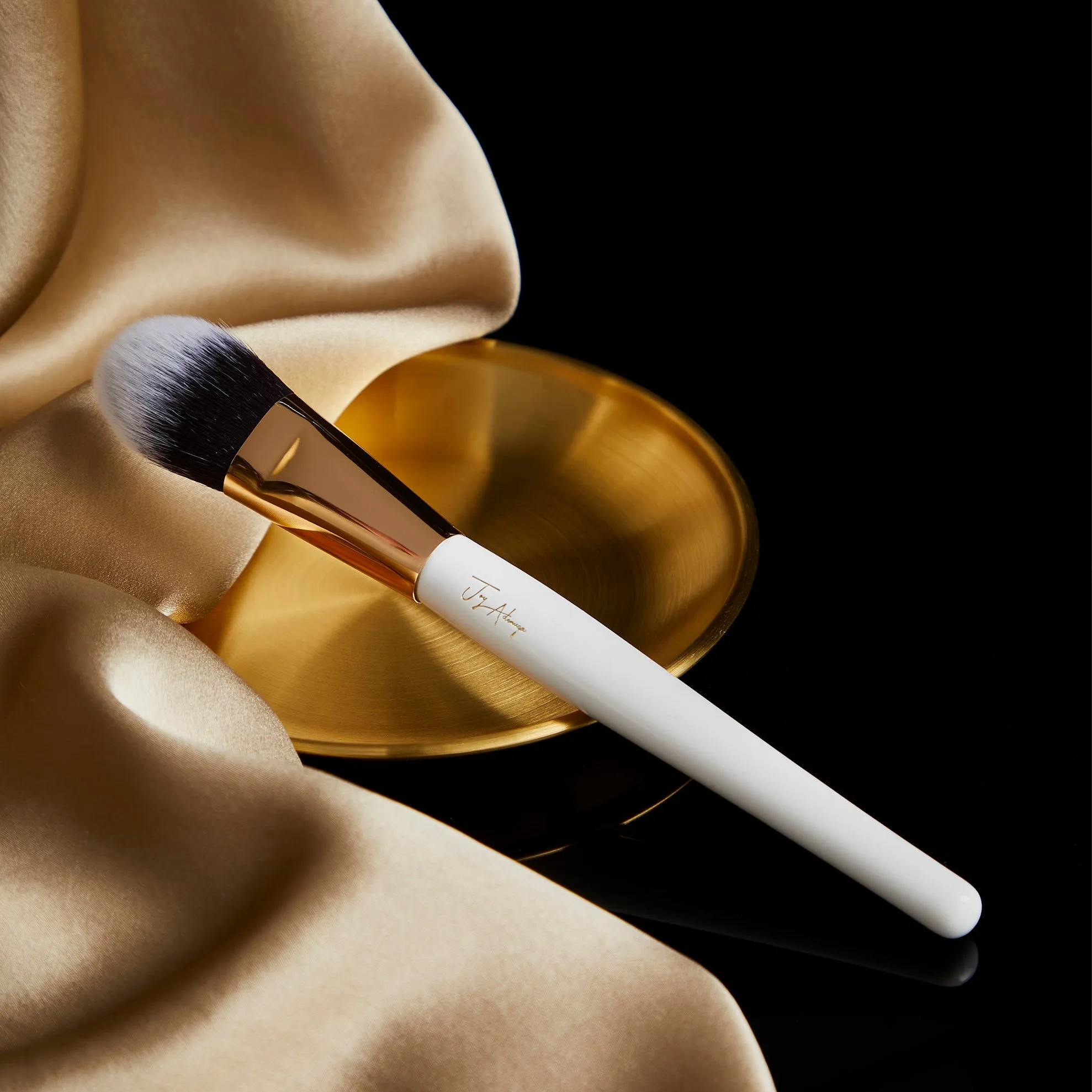 012 The Foundation Helper Cream/Liquid/Powder
