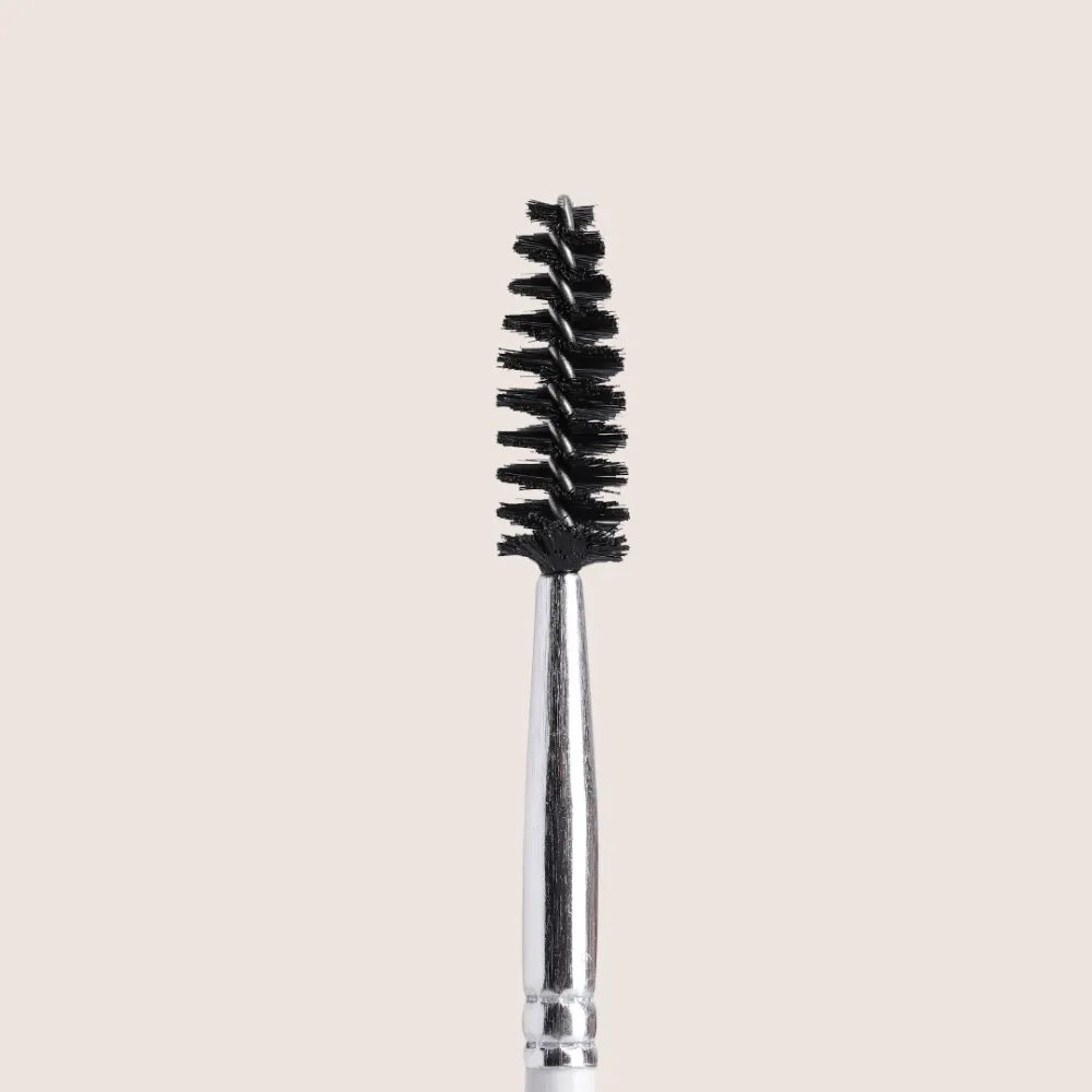 07 Dual Brush (Fine Angled Brow Brush & Spoolie)