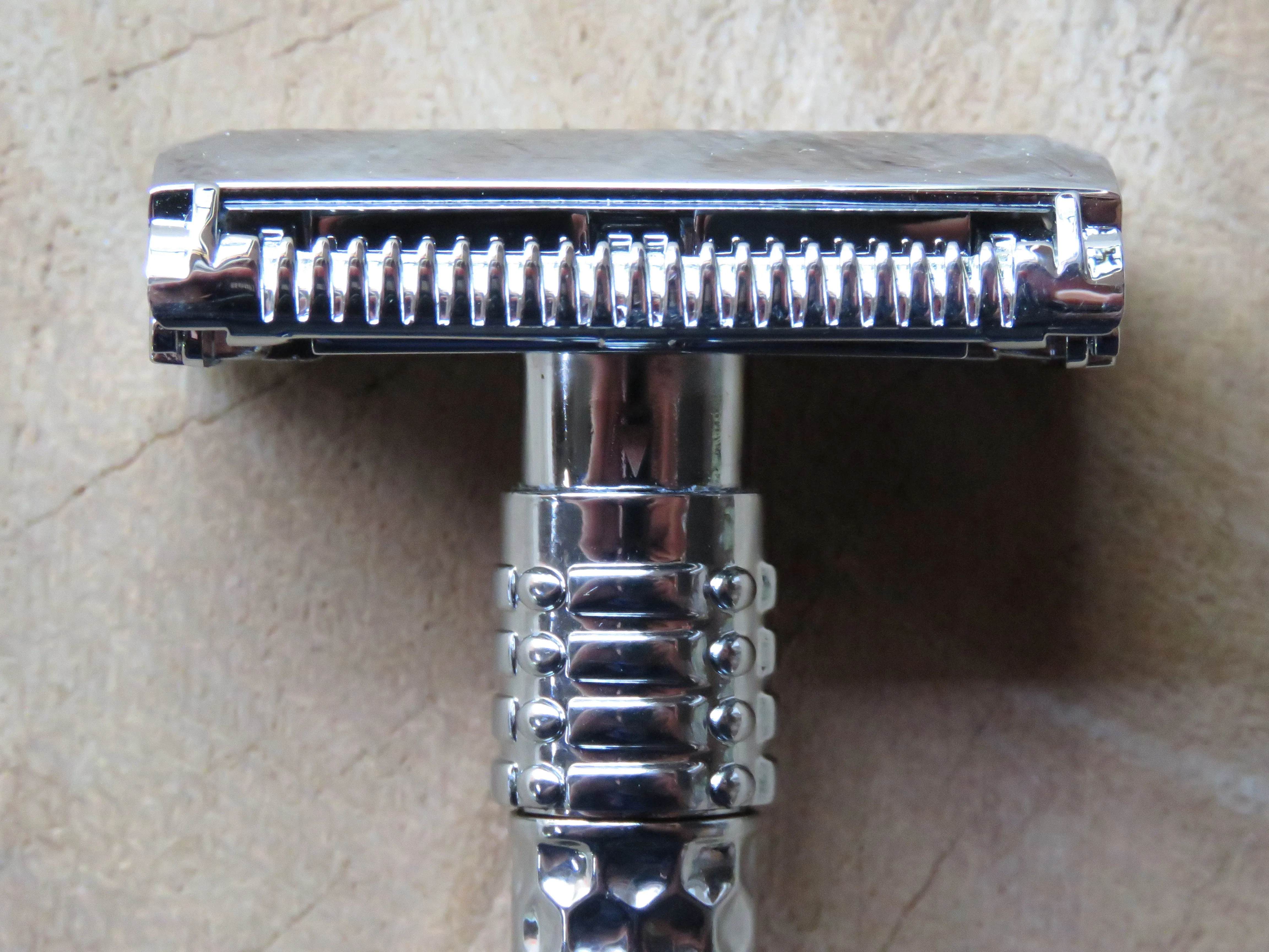 Adjustable safety razor. DE15