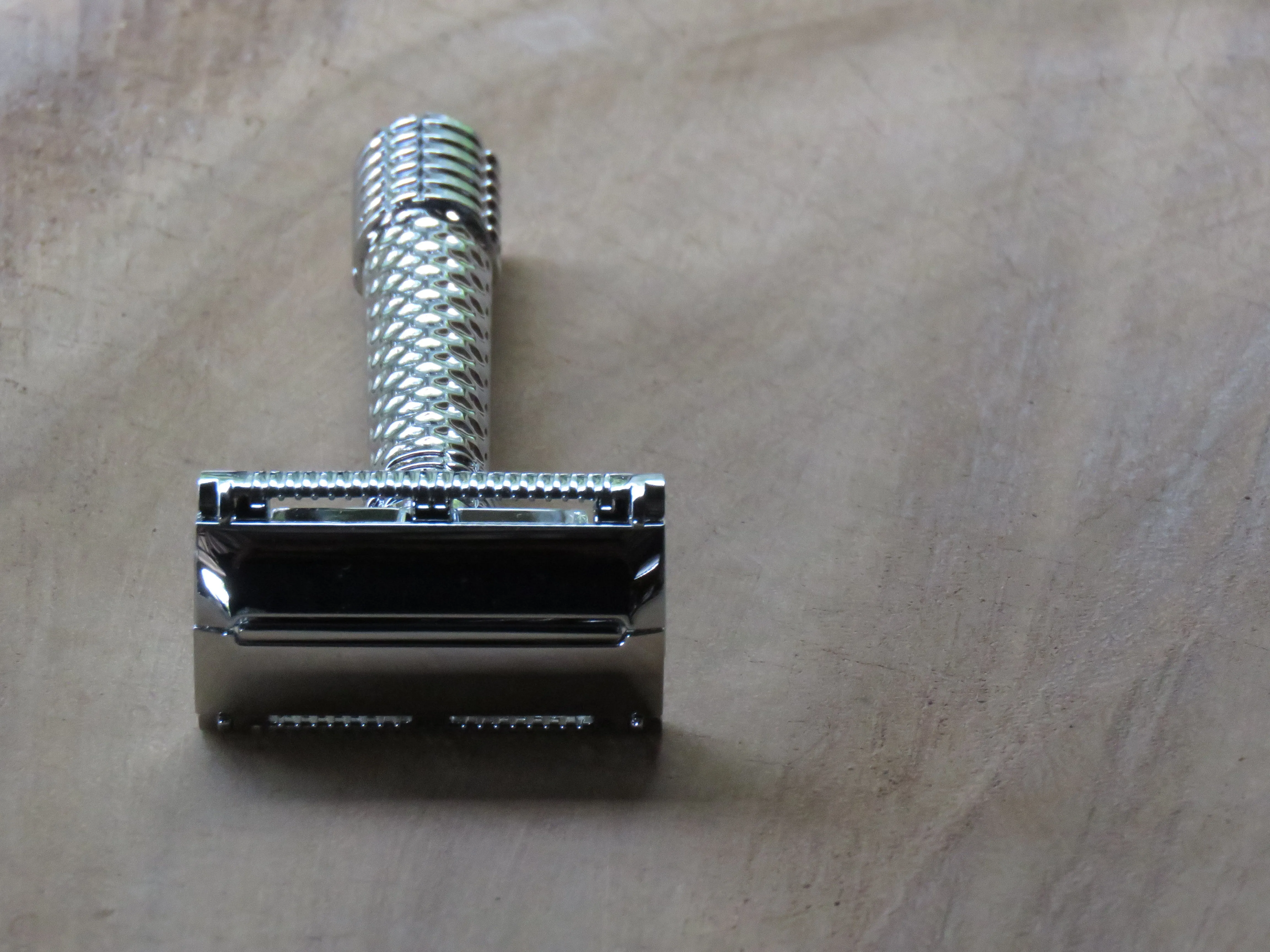 Adjustable safety razor. DE15