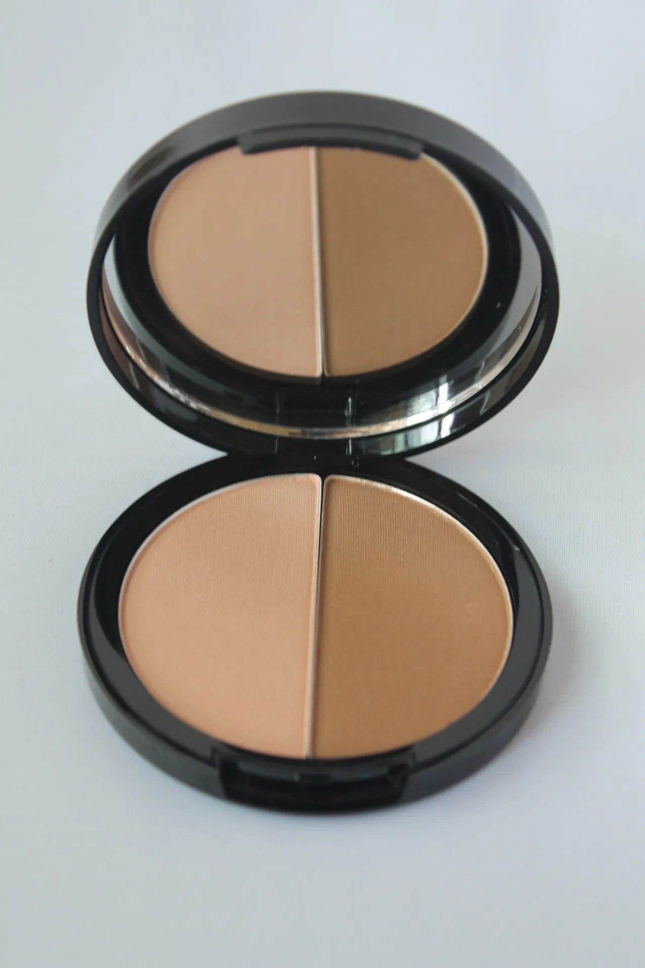 Afternoon Delight Contour/ Sculpting Powder Duo Compact with Mirror