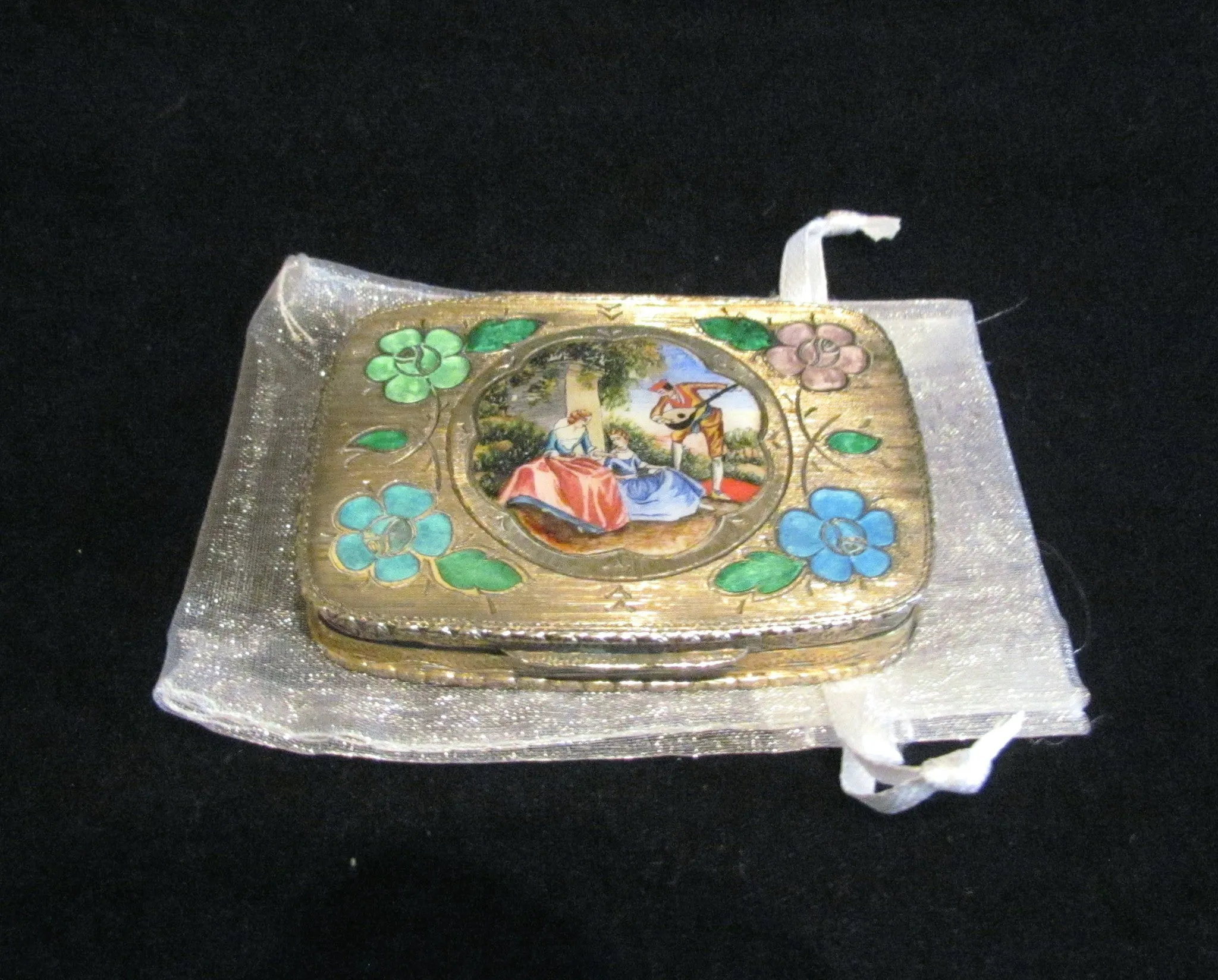 Antique 800 Silver Compact Enamel Courting Scene Guilloche Flowers Excellent Condition