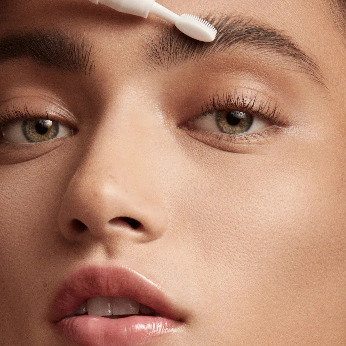 Brow MVP Sculpting Wax Pencil & Styler