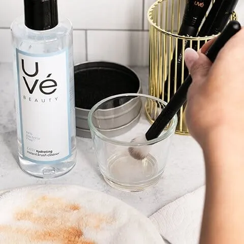 EASY -  Instant Makeup Brush Cleaner with Conditioner