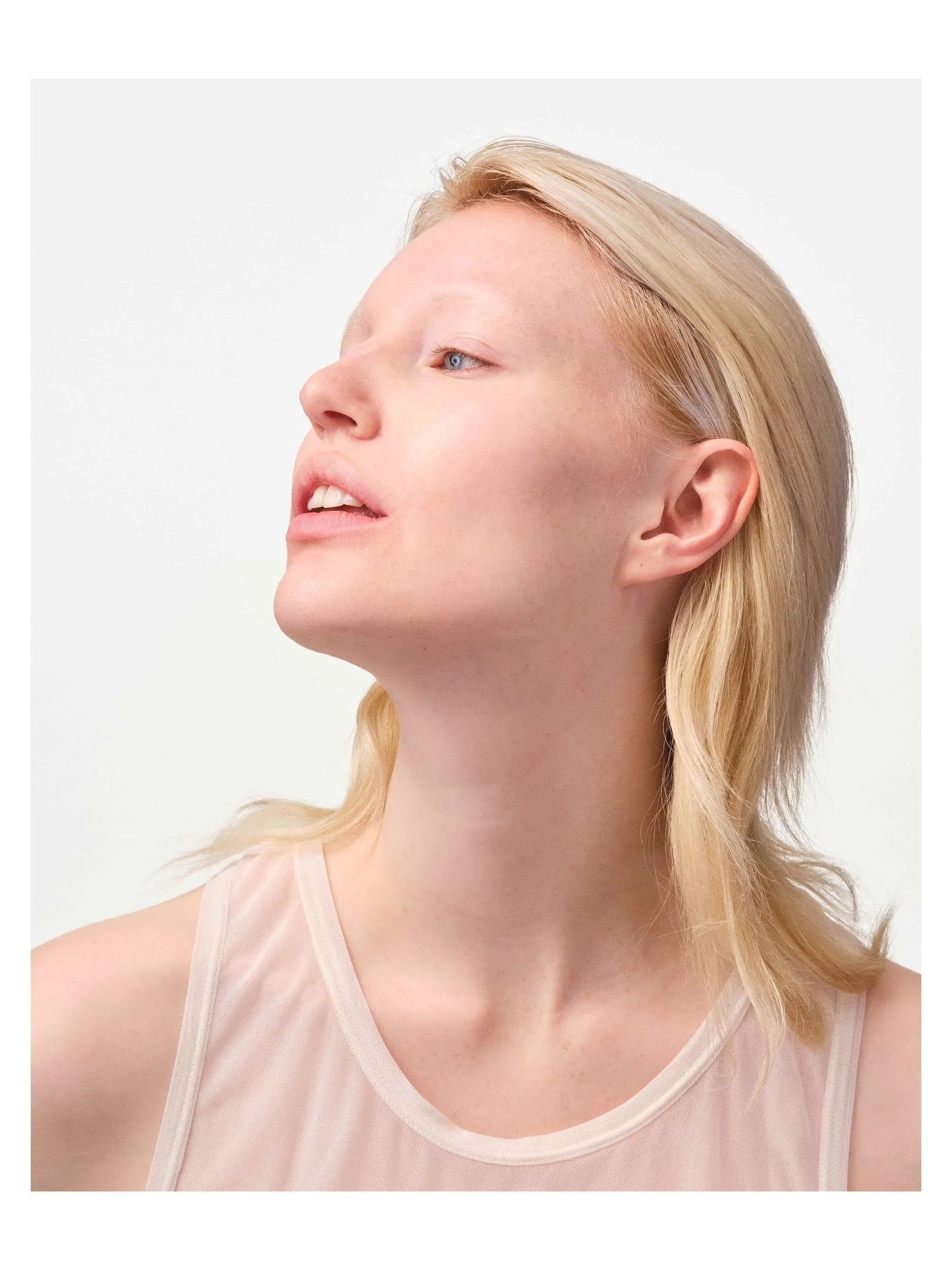 Essential Face Compact