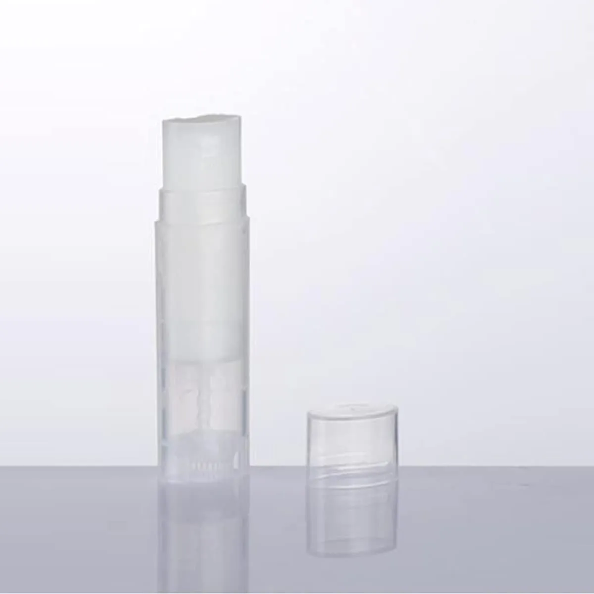 Ewanda store 5ml Oval Lip Balm Tubes,50PCS Plastic Clear Empty Oval Oval Deodorant Containers Lip Gloss Container Holder With Caps