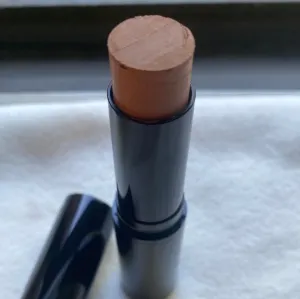 Fawn Foundation Stick