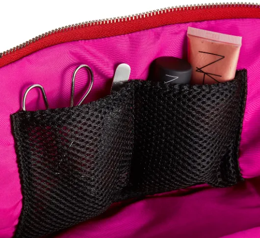 Kusshi - Vacationer Makeup Bag in Candy Apple/Pink