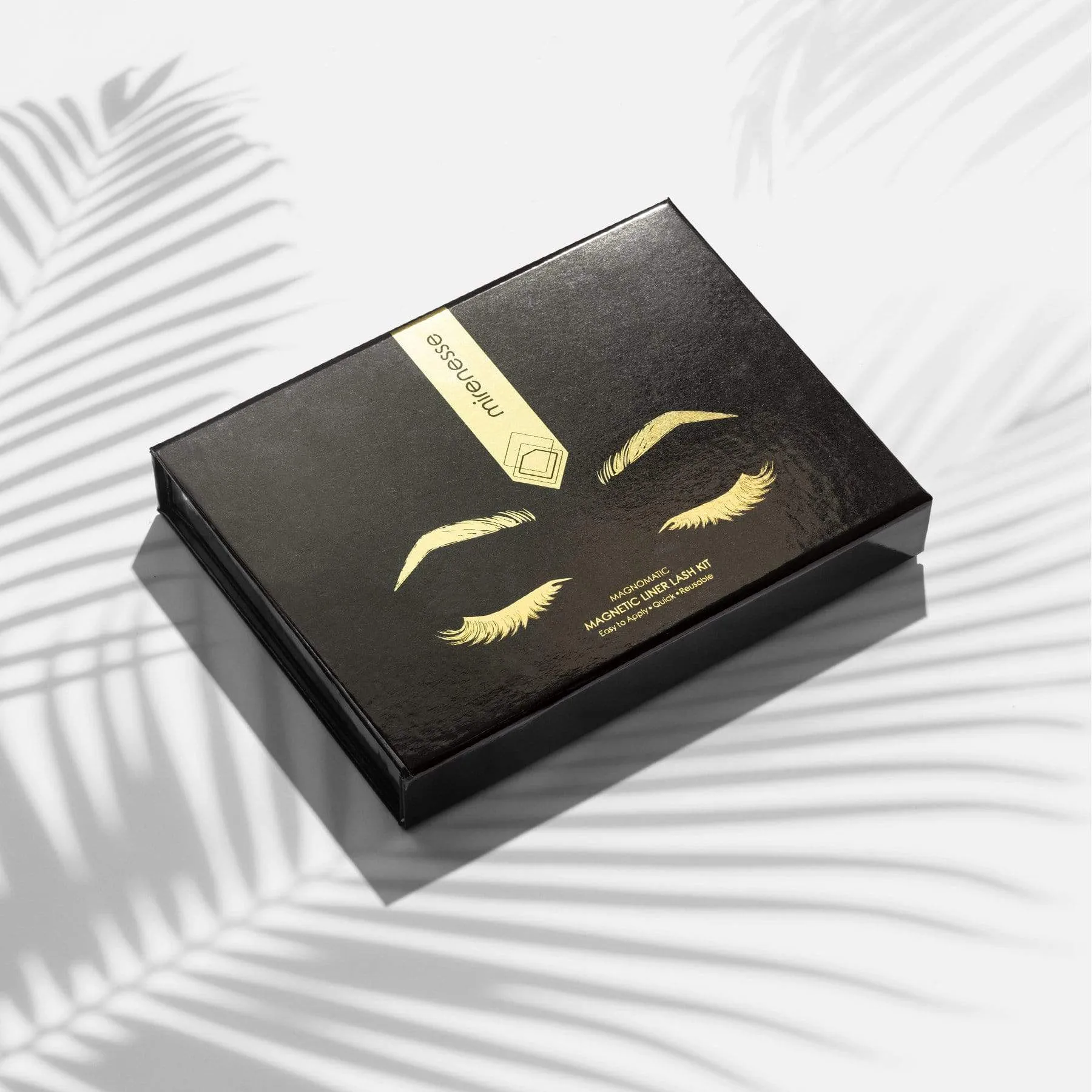 *LIMIT 2* Magnomatic Magnetic Eyeliner   Lash kit - Vivian (Bonus Natural Taylor Lashes)