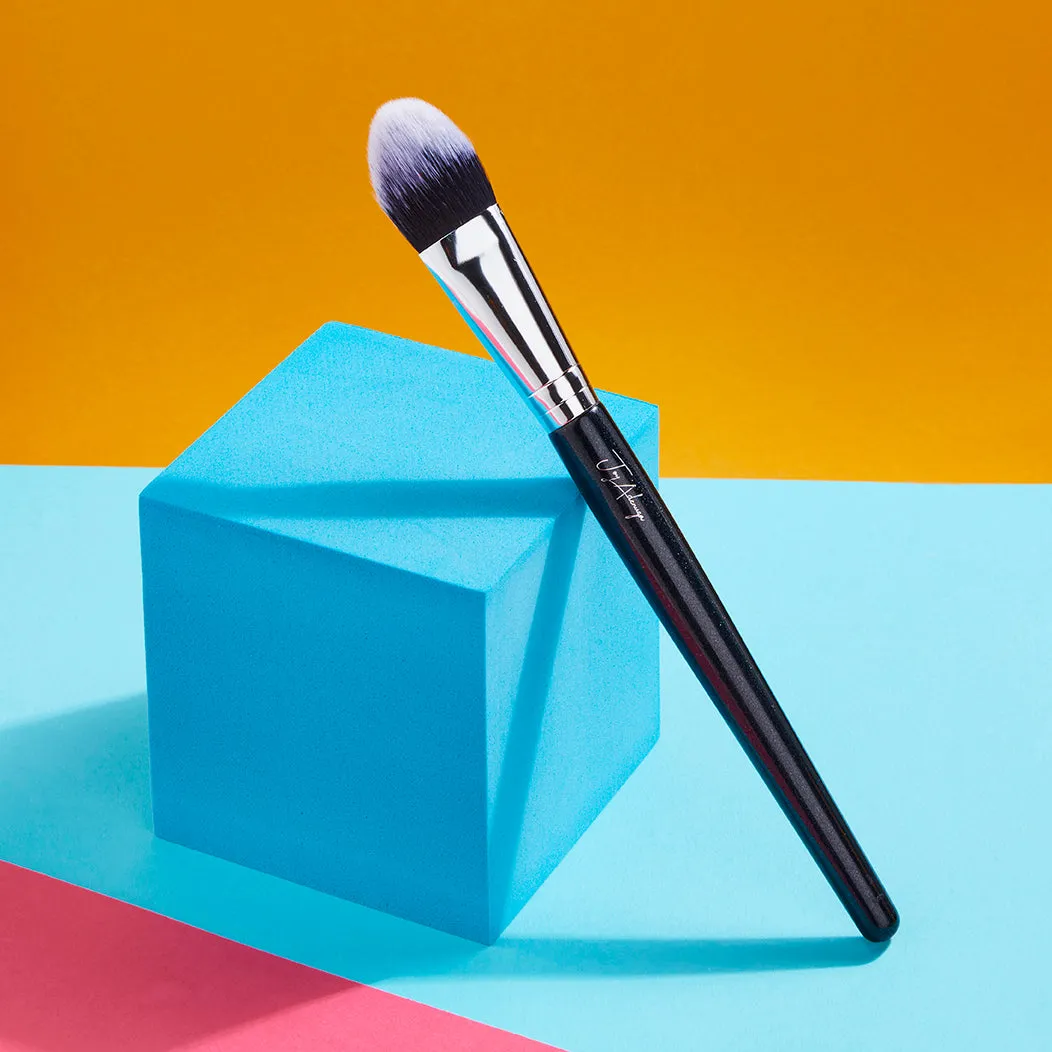 Multi-use Face Brush 005