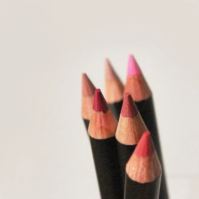 Note Cosmetics Ultra Rich Color Lip Pencil