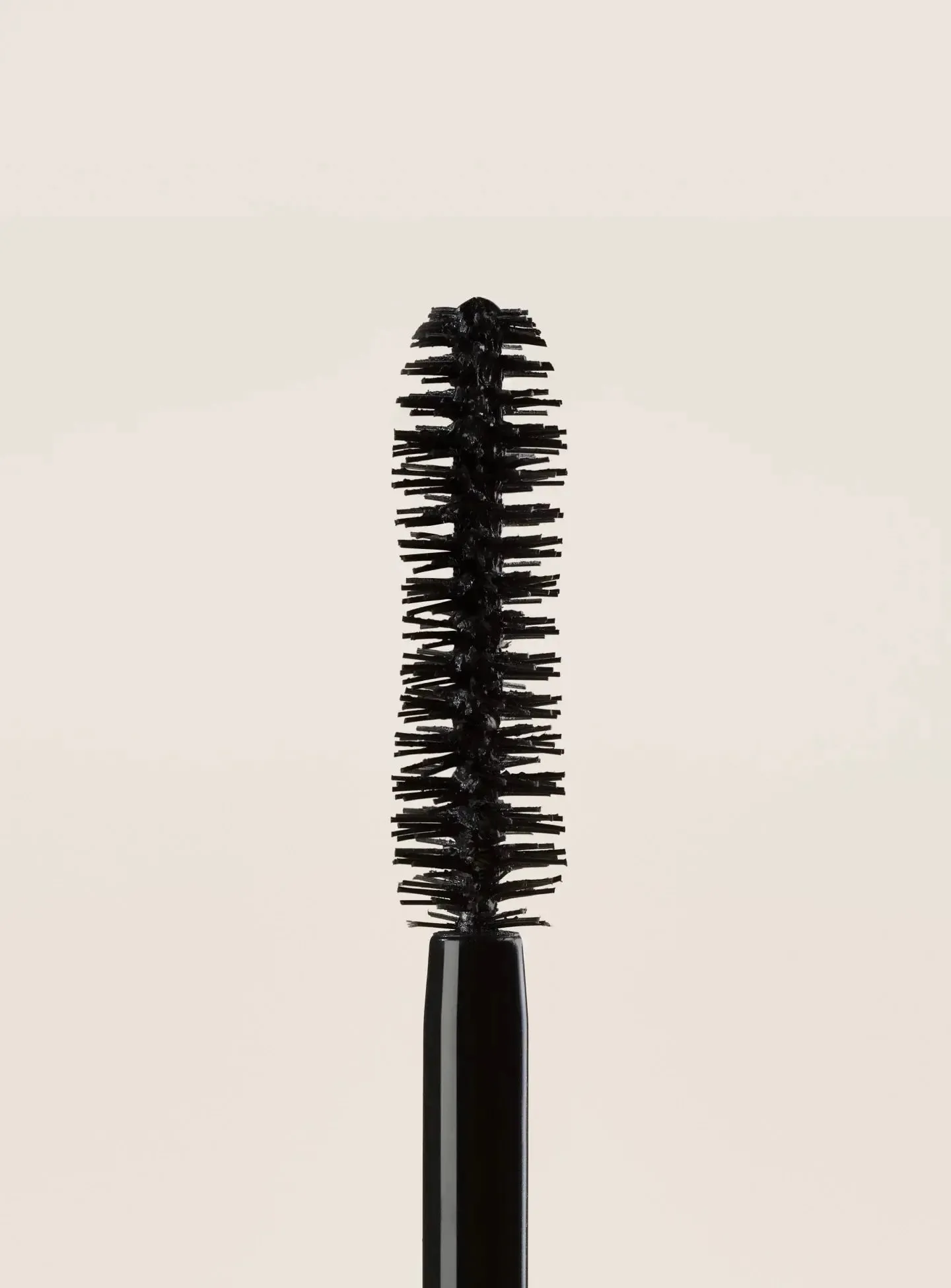 Perfect Strokes Universal Volumizing Mascara