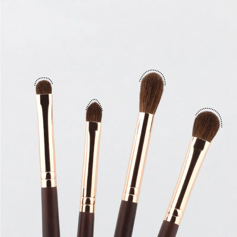 Soft Detail Eye Smudge Makeup Brush