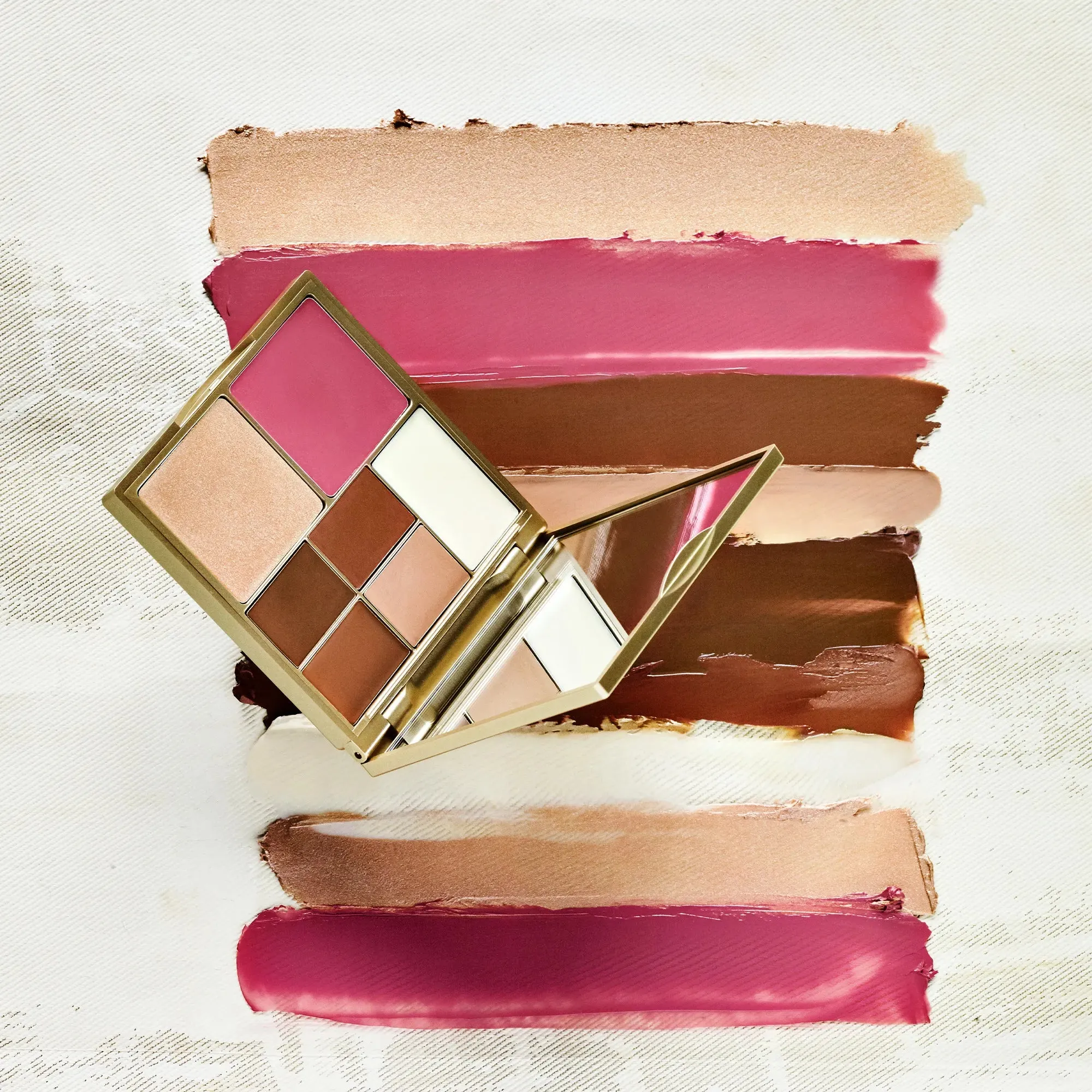 Stila Sculpt & Glow 
All-In-One Contouring & Highlighting Palette