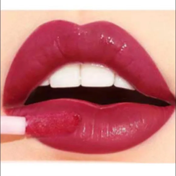 Stila Shine Fever™ Lip Vinyl - Supercharge
