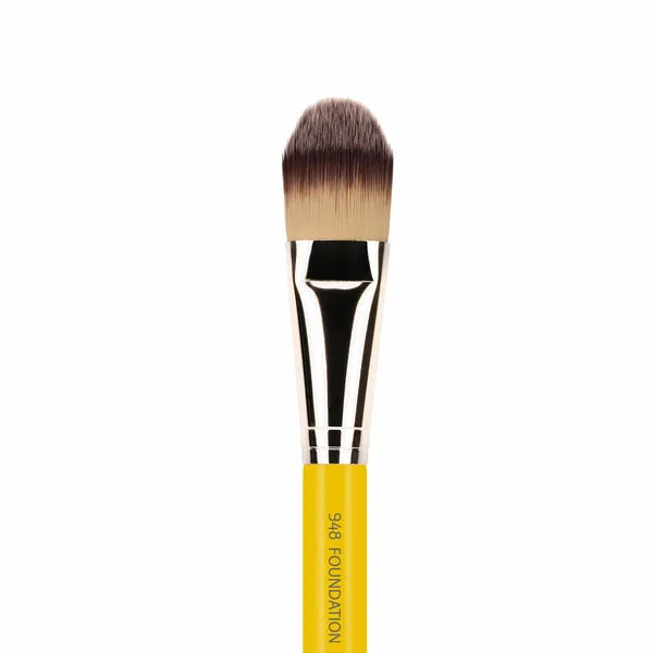 Studio Brushes 948 Foundation