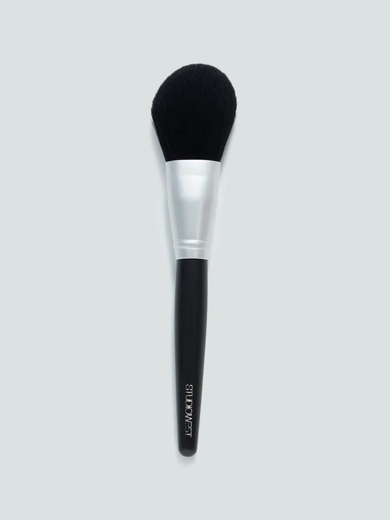 Studiowest Black Powder Brush
