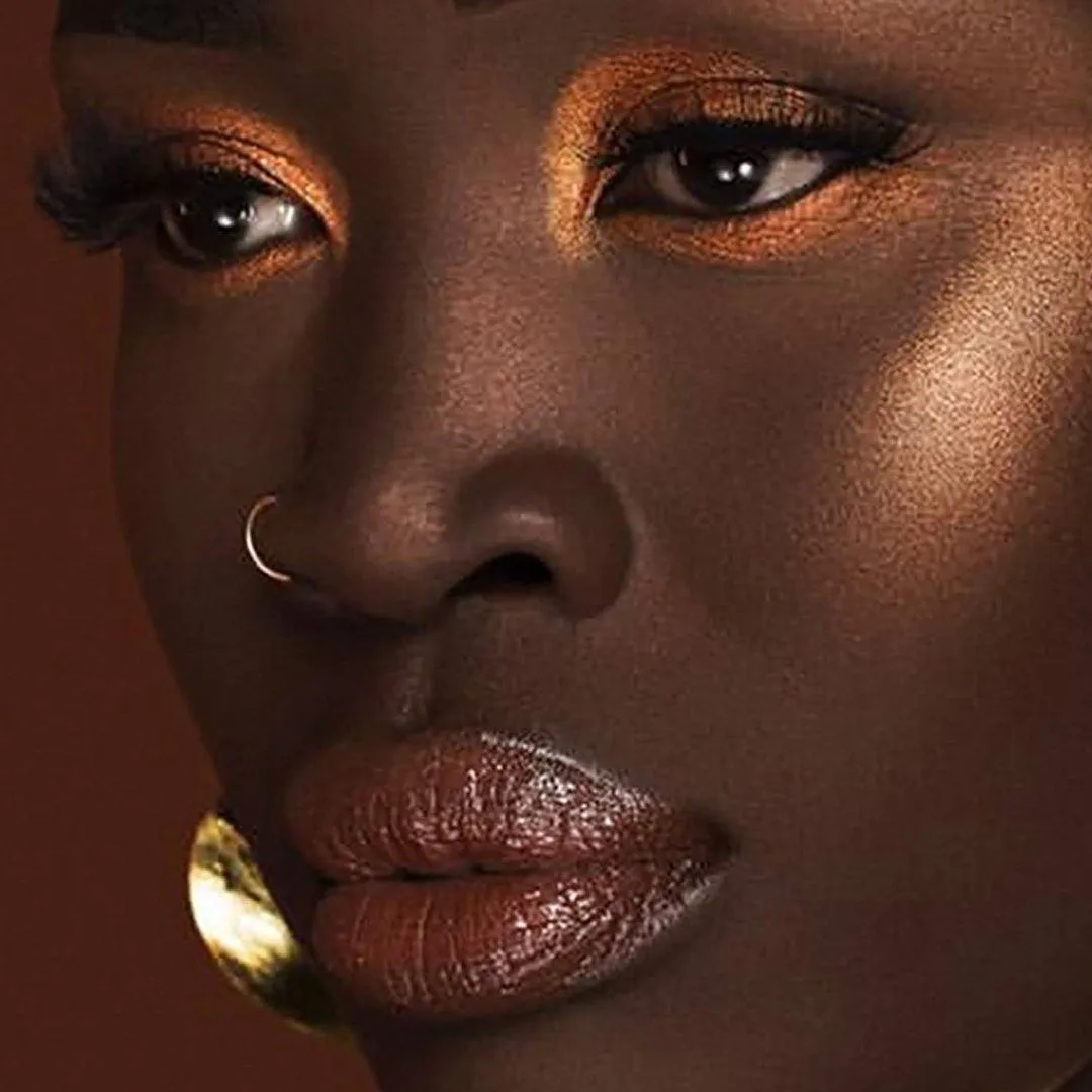 The Royalty I & II Loose Highlighter