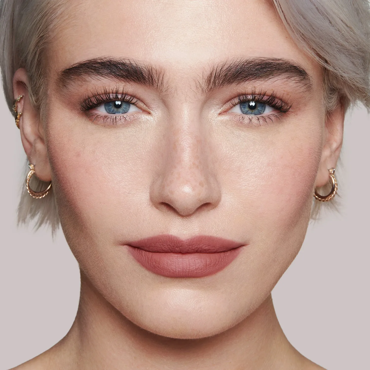 Velvet Muse (True Velvet Lip Colour)