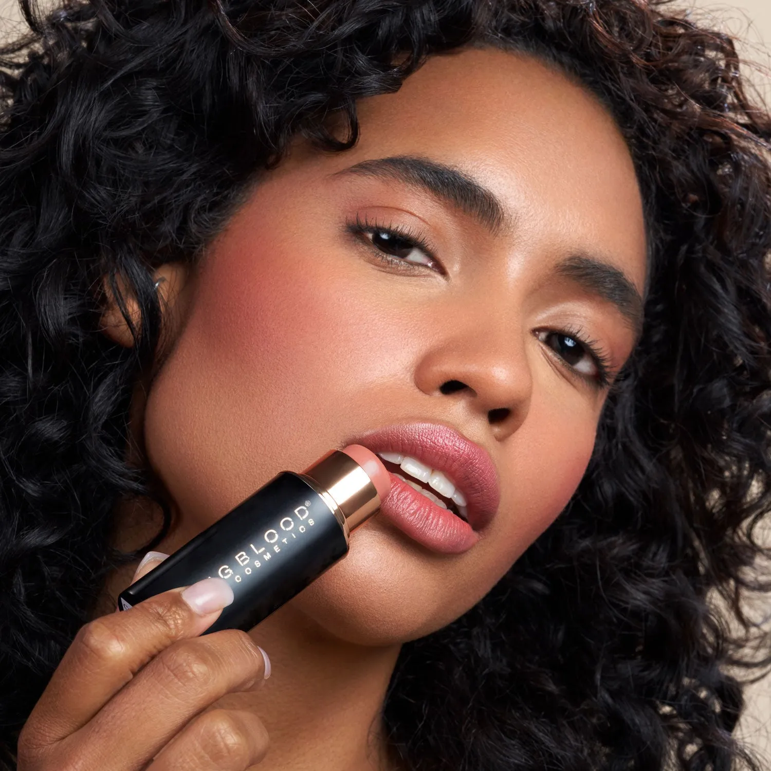 VividLuxe Crème Blush Stick