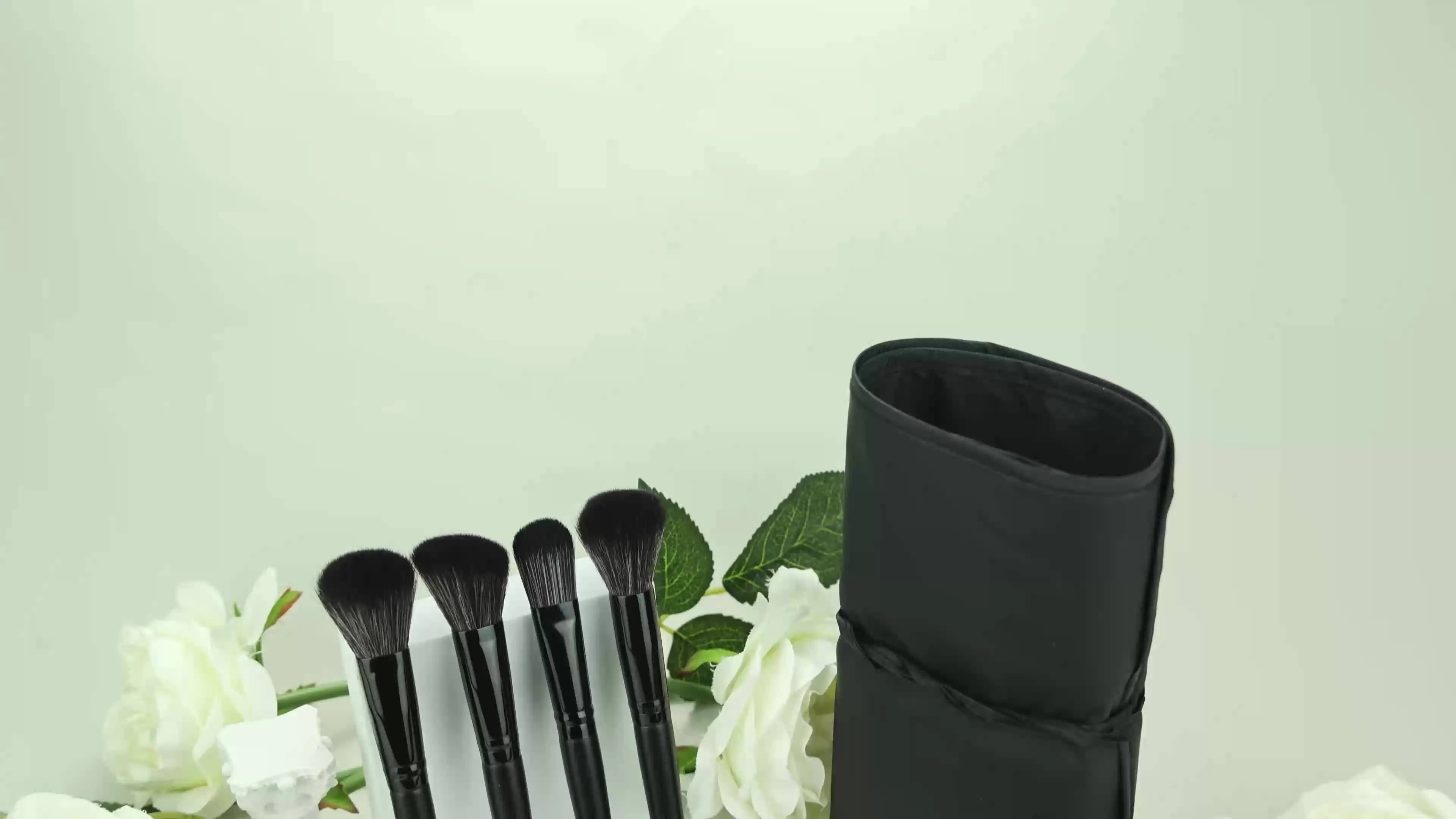 Wooden Handle Brush Set
